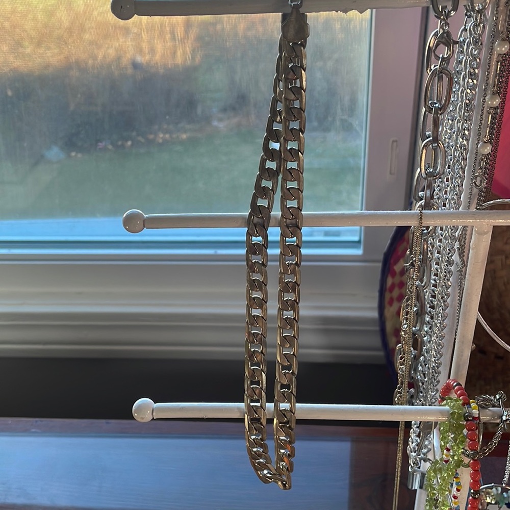 Silver Chain (not real)